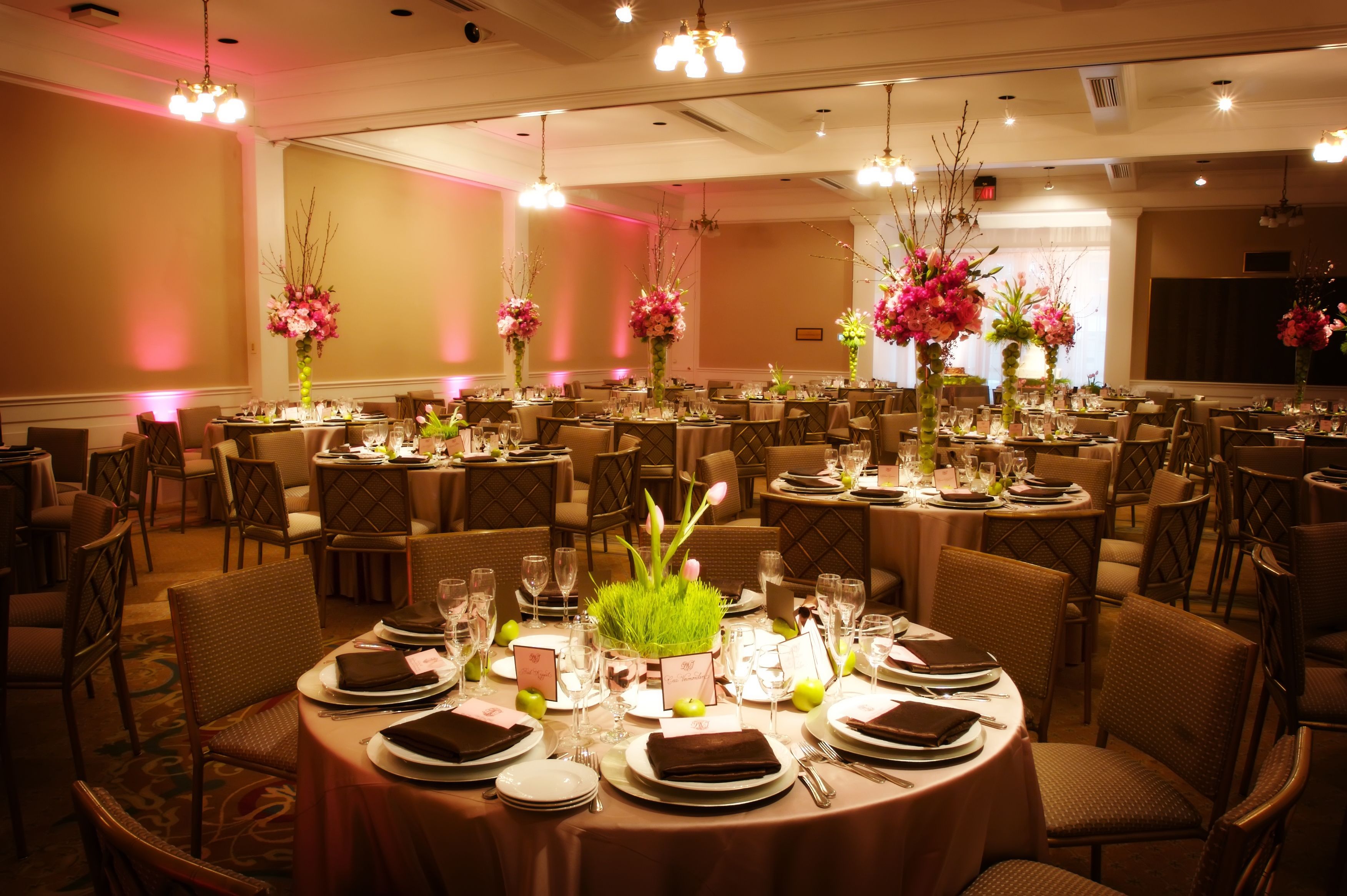 Tips for Evaluating Different Reception Halls in Tucson