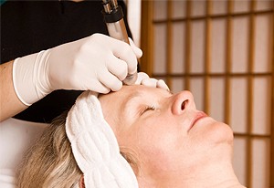 Looking Younger Thanks to the Many Beauty Treatments in Toledo, Ohio